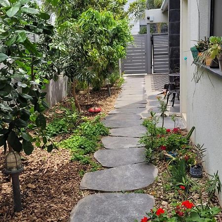 Apartamento נקודות ריפוי Tirat Carmel Exterior foto
